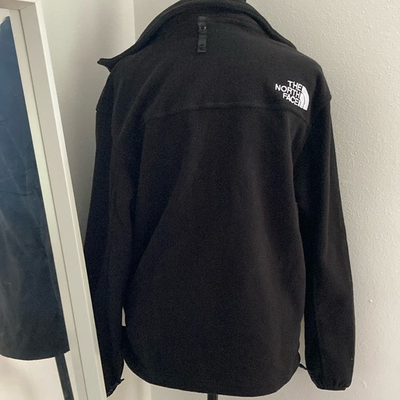 The North Face Classic Black Fleece layer - Picture 5 of 5